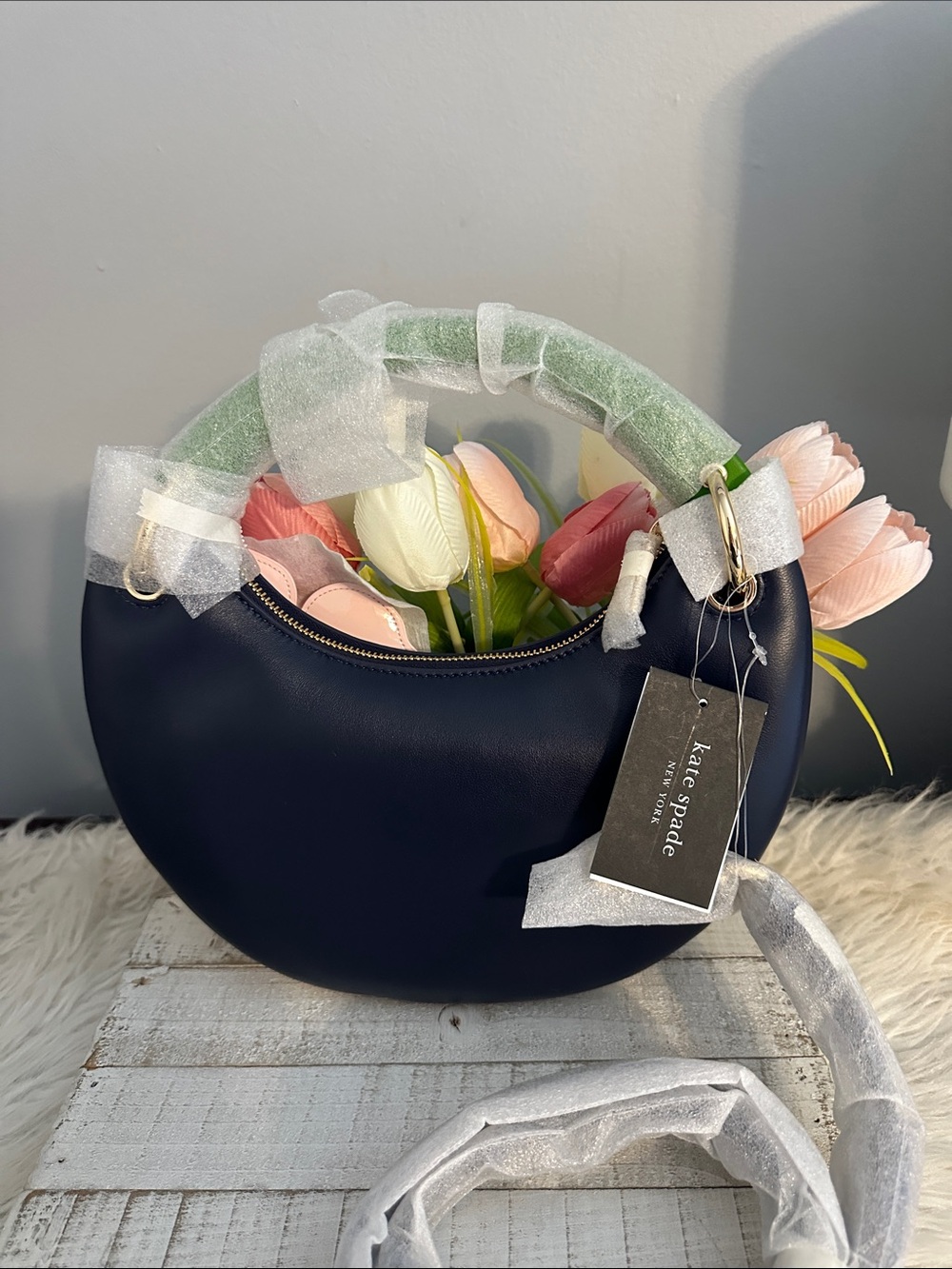 Nwt Kate spade floral appliqué expo top handle bag - Picture 6 of 10